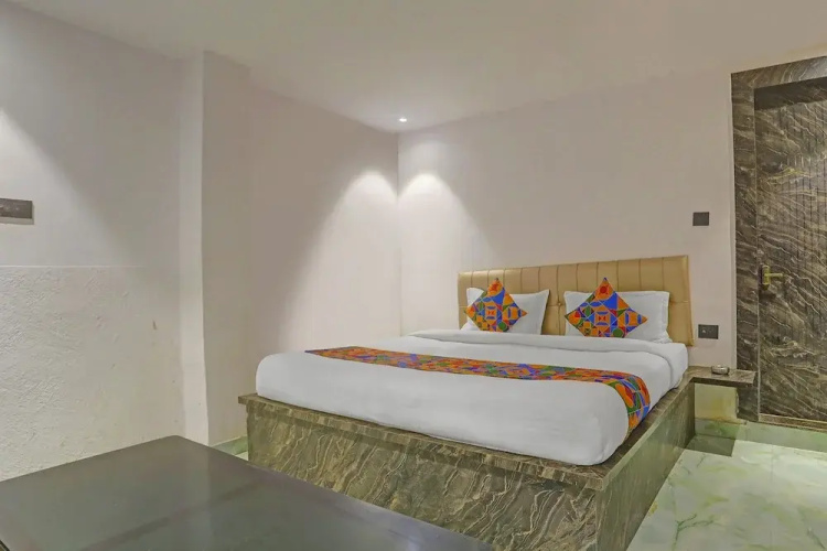 Fabhotel Stay With Inn