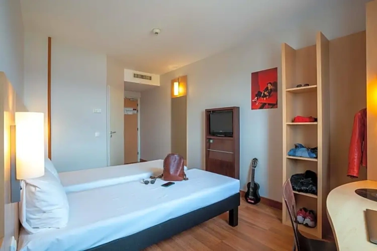 Standard Double room with garden view