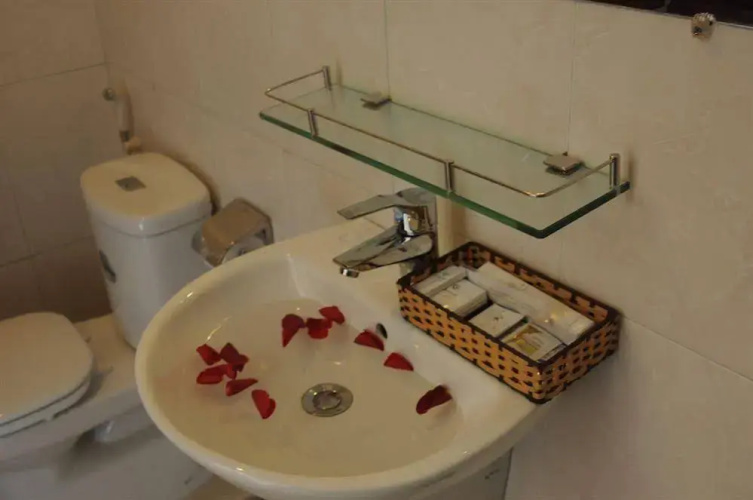 Champa Hotel