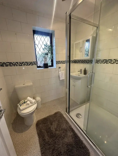 Impeccable 2-bed House Next to Old Trafford