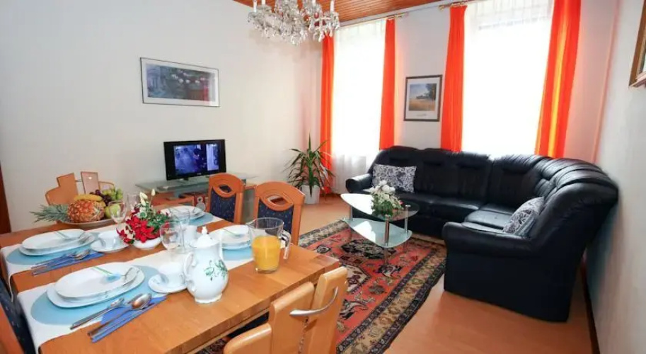 Mozart Apartments