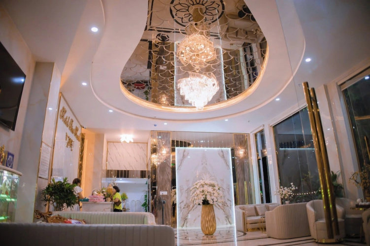 Tan Hanh Hotel
