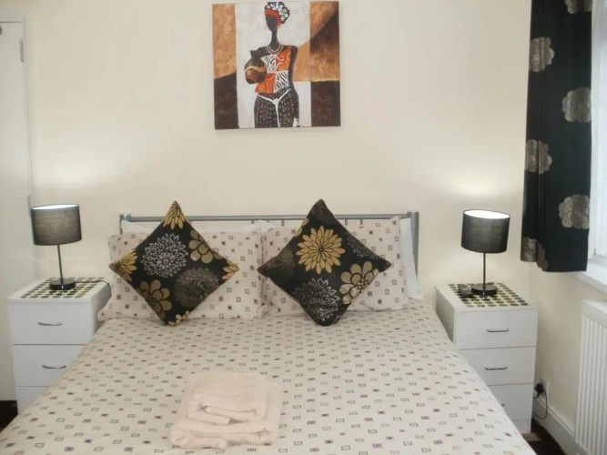 Standard Triple room
