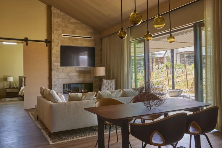 1 Bedroom Double Suite