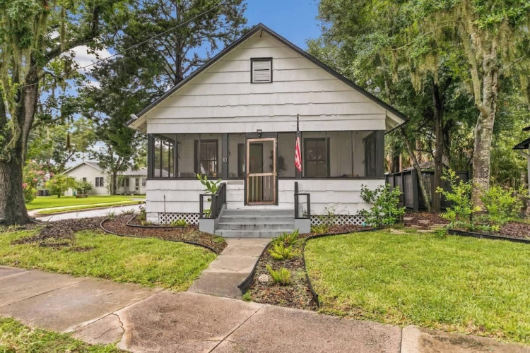 Cozy Bungalow Near Shops-st Augustine
