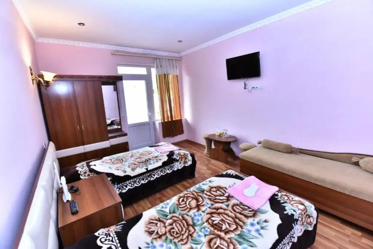 Haghpat Hotel