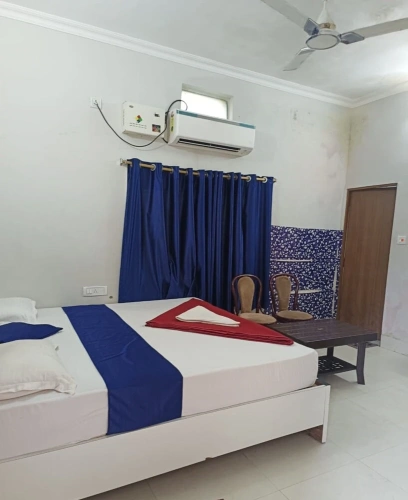 Deluxe Double room with city view