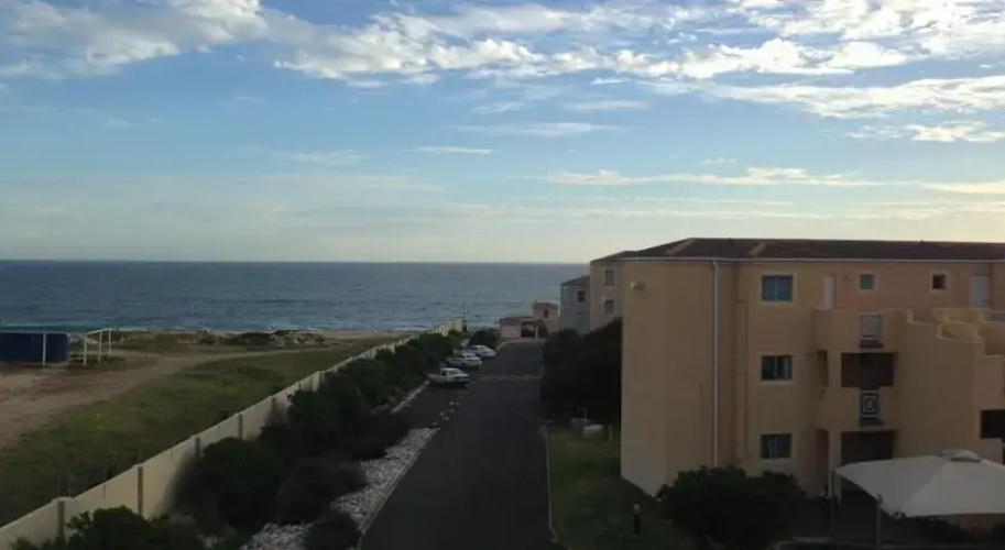 Beach Club Estate