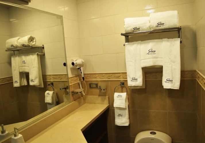 Deluxe Quadruple Suite