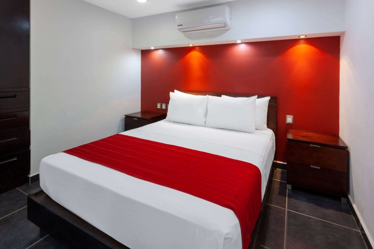 Ramada by Wyndham Acapulco Hotel & Suites photo 7