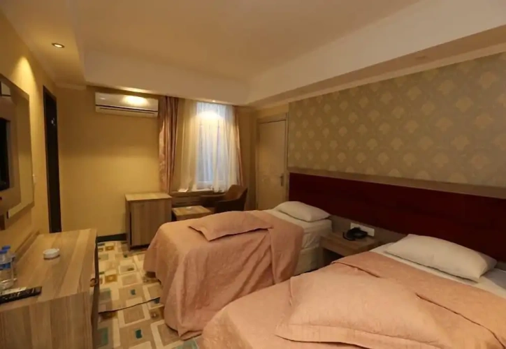 Standard Triple room with sea view