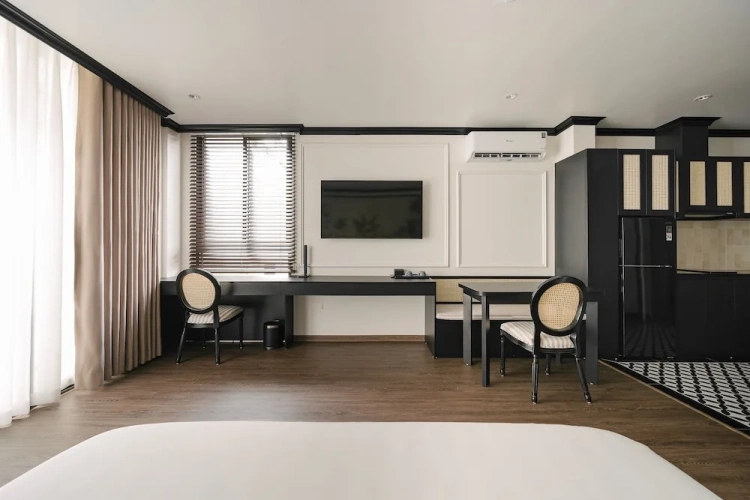 Deluxe Suite