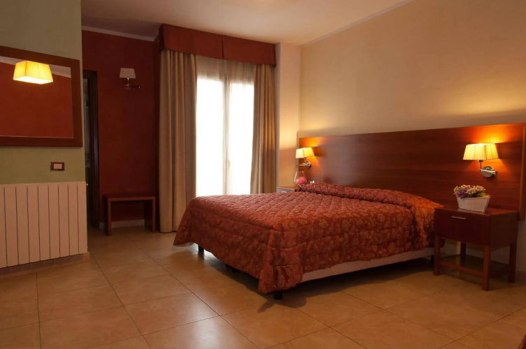 Hotel Demar