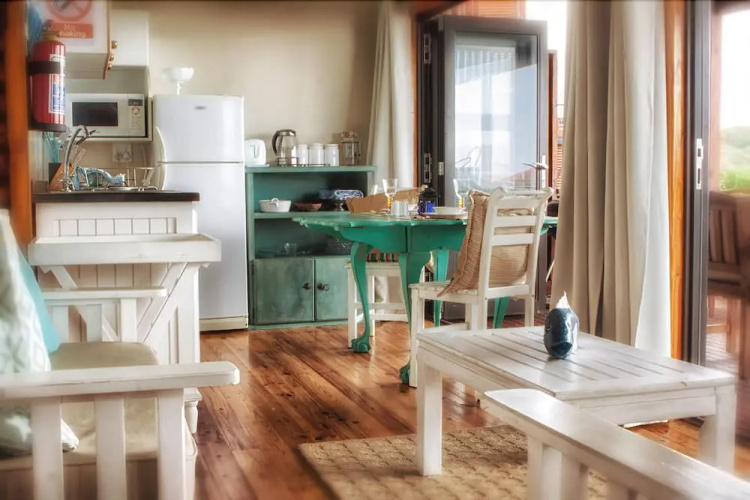 Jeffreys Bay Self Catering Holiday Accommodation
