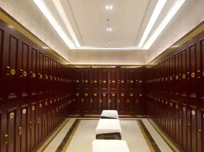 Aohua International Hot Spring Hotel