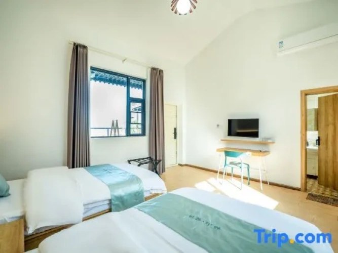 Standard Double room with mountain view
