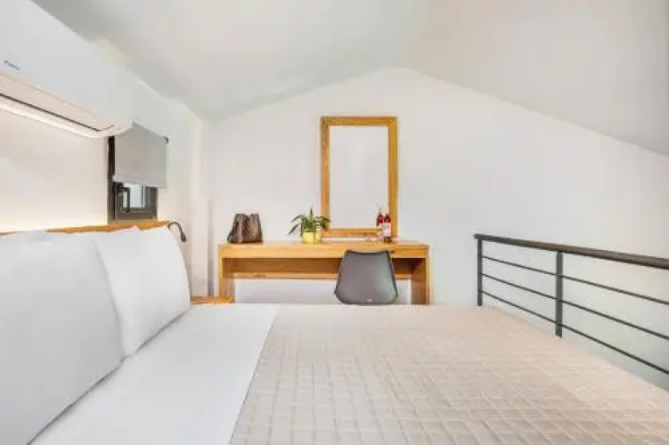 Alex Mare Suites