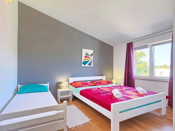 4S - One Bedroom No.2