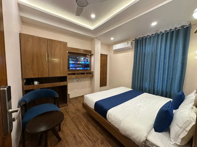 Luxe Haven Residency