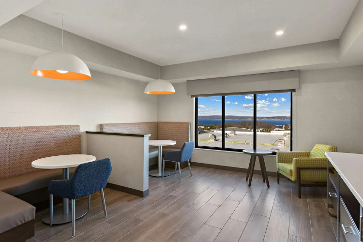 Hampton Inn & Suites by Hilton Petoskey