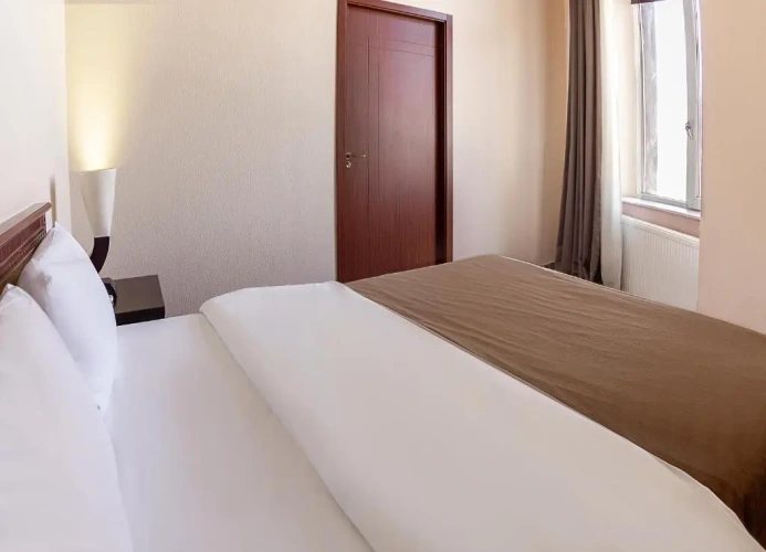 Executive Suite with city view