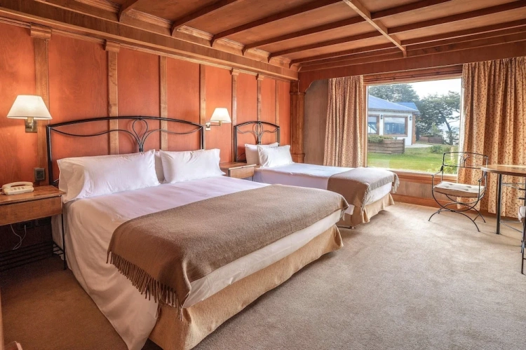 Triple room
