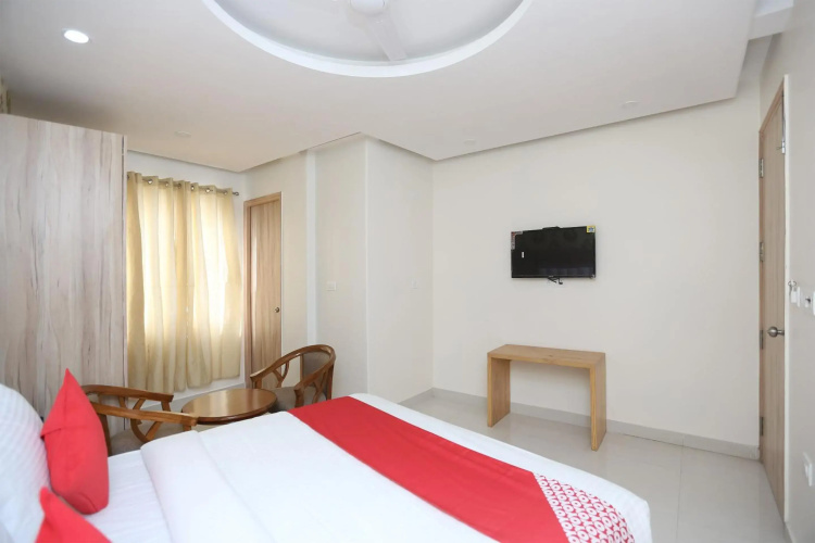 Capital O 18853 Hotel Mega