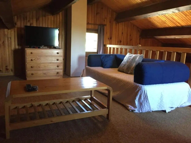 2 Bedrooms Chalet