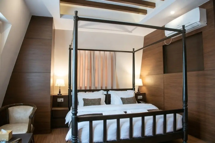 Sunshine Boutique Hotel