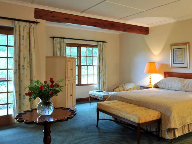 Coach House Hotel & Spa