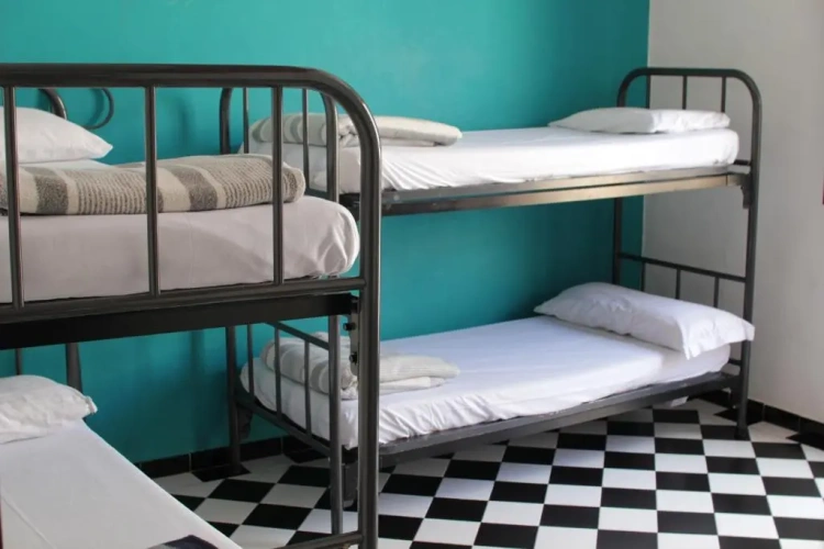 Standard Sextuple room