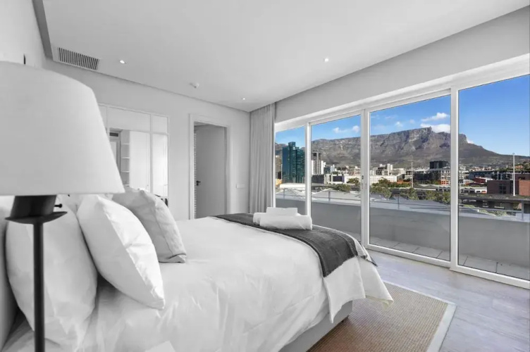 The Canal Three Bedroom Pool Duplex Penthouse - 007