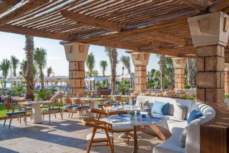 Palm Beachfront Estate Sunset Atlantis views