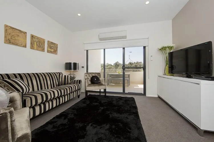 Accommodate Canberra- Domain Parliamentary Triangle