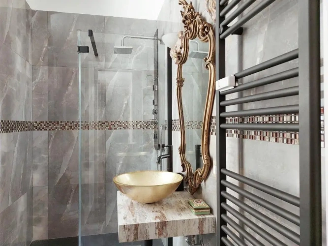 3 Bedrooms Apartment