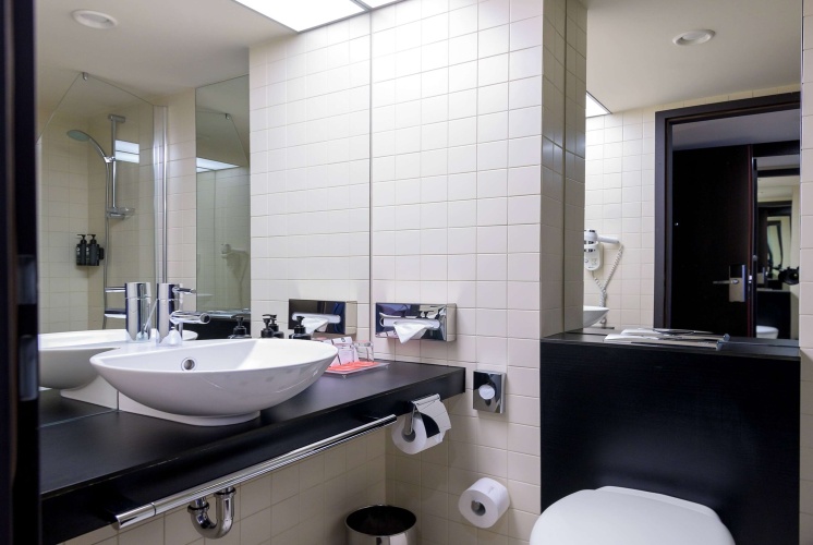 Ramada Plaza by Wyndham Bucharest Convention Center photo 8