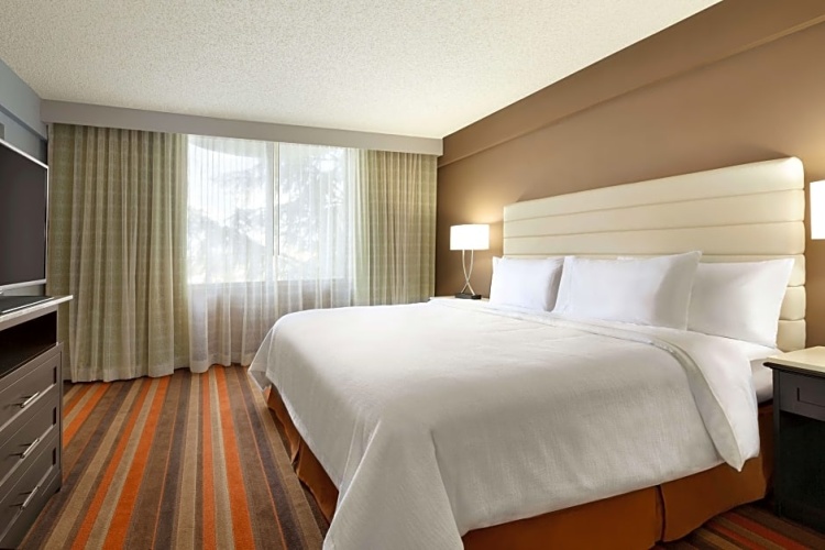 Two-room Presidential Double Suite