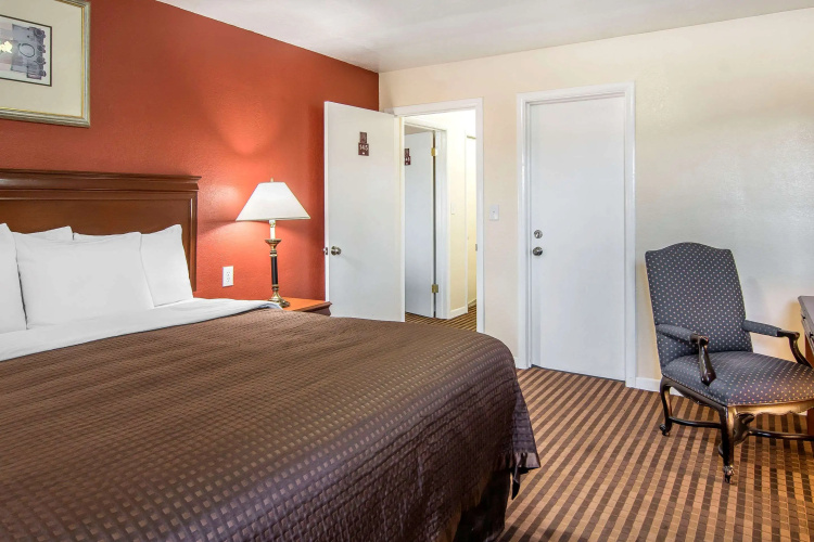 Rodeway Inn Medford South I-5