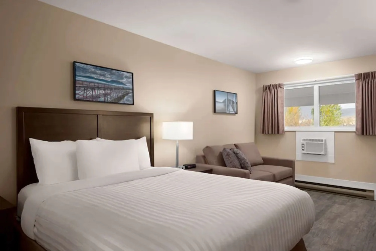 Travelodge Salmon Arm BC