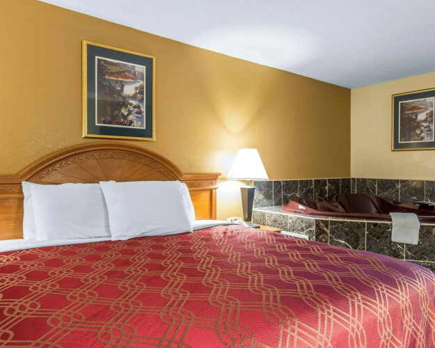 Econo Lodge Dalton West
