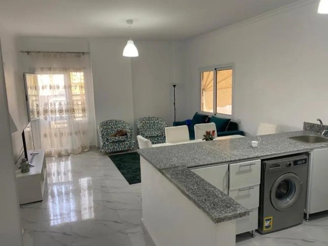 3 Bedrooms Apartment