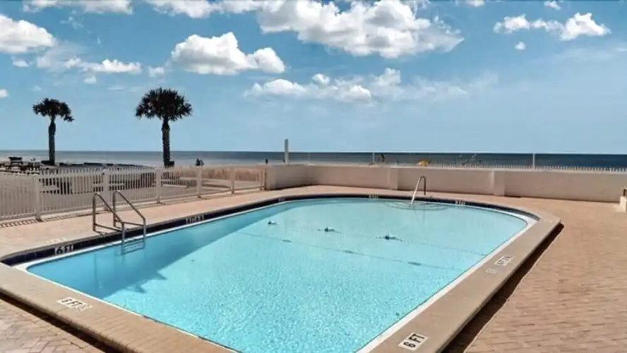 Sunset Chateau Beach Front Star5Vaca