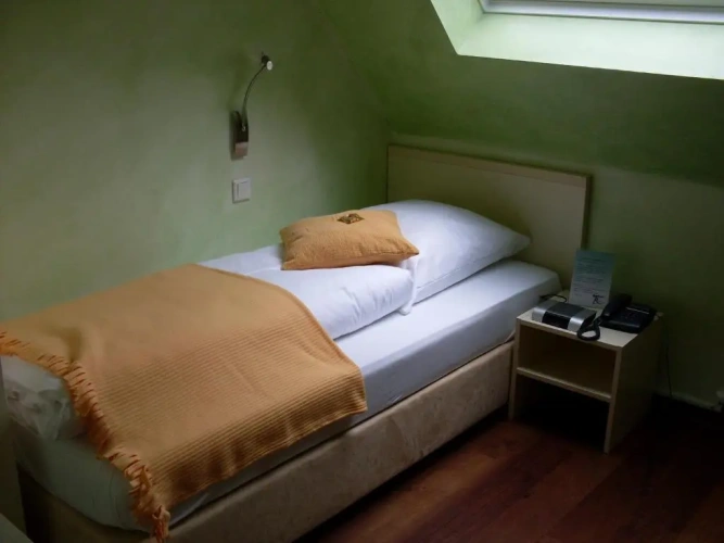 Standard Double room with view