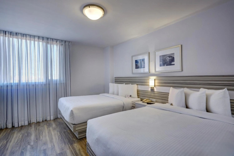 Town Inn Suites photo 6