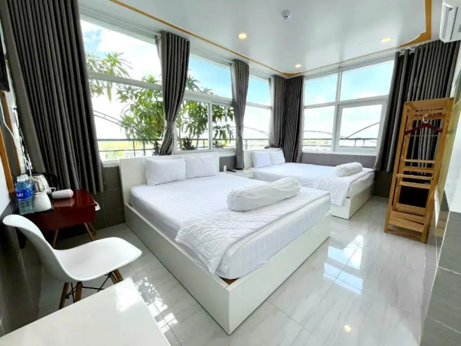 Van Nhi Hotel