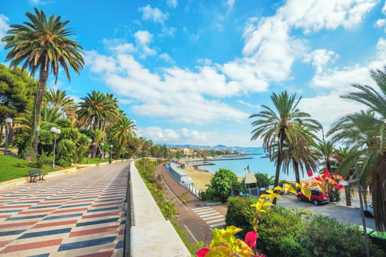 Sofy Apartment- Sea View & Private Parking