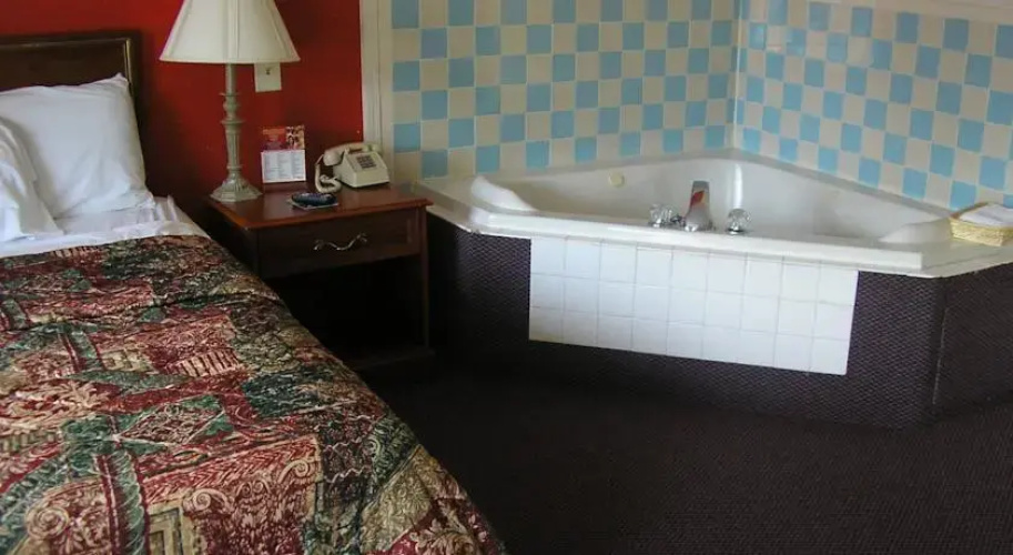 Red Carpet Inn