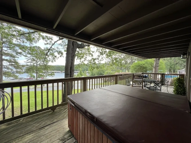 2 Bedrooms Cottage
