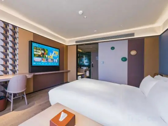 Orange Hotel (Shanghai Xujiahui Stadium)