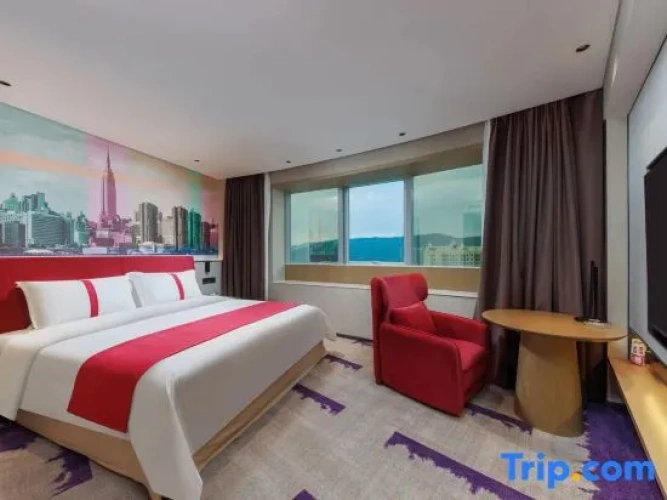 1 Bedroom Business Suite
